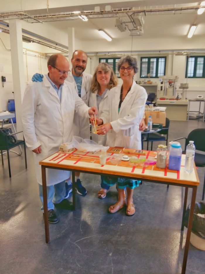 Gonzalo B. Bruneti working at the laboratory of the IST