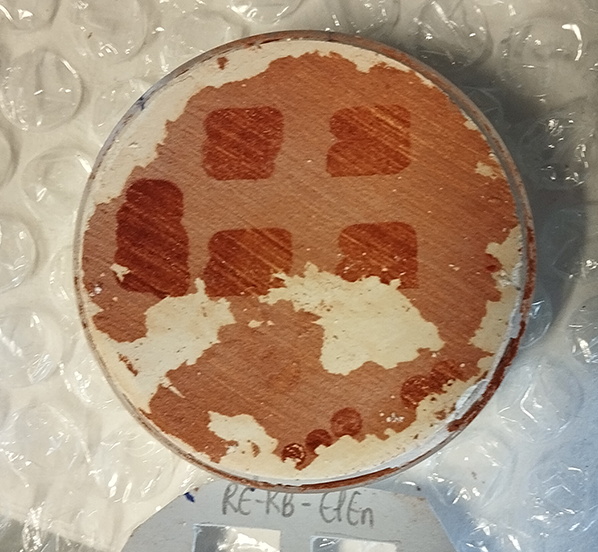 Red earth with butter irradiated